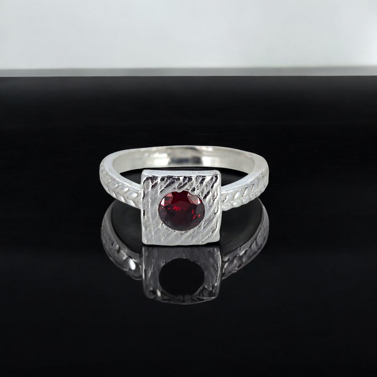 Garnet Brillance